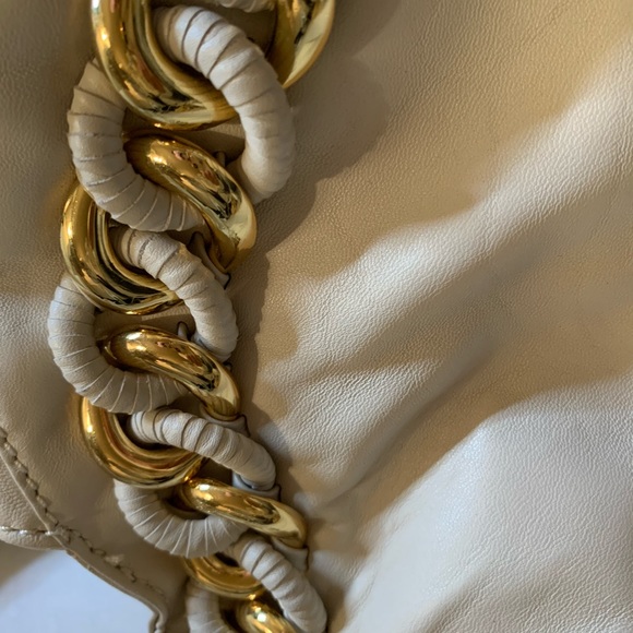 ID CHAIN LARGE MICHAEL KORS HOBO BAG- VANILLA - Picture 9 of 9